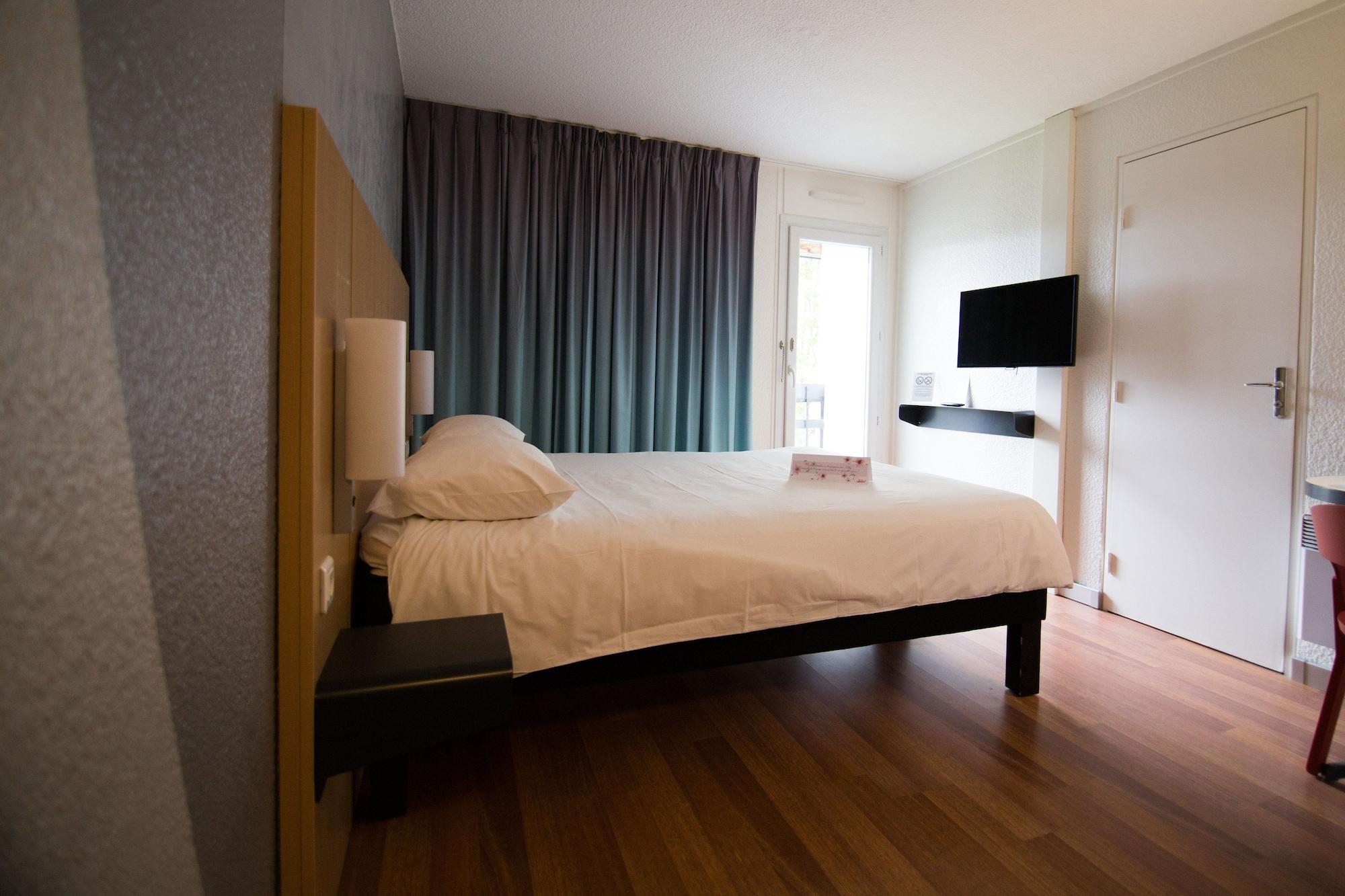 Hotel Ibis Rennes Beaulieu Cesson-Sévigné Exterior foto