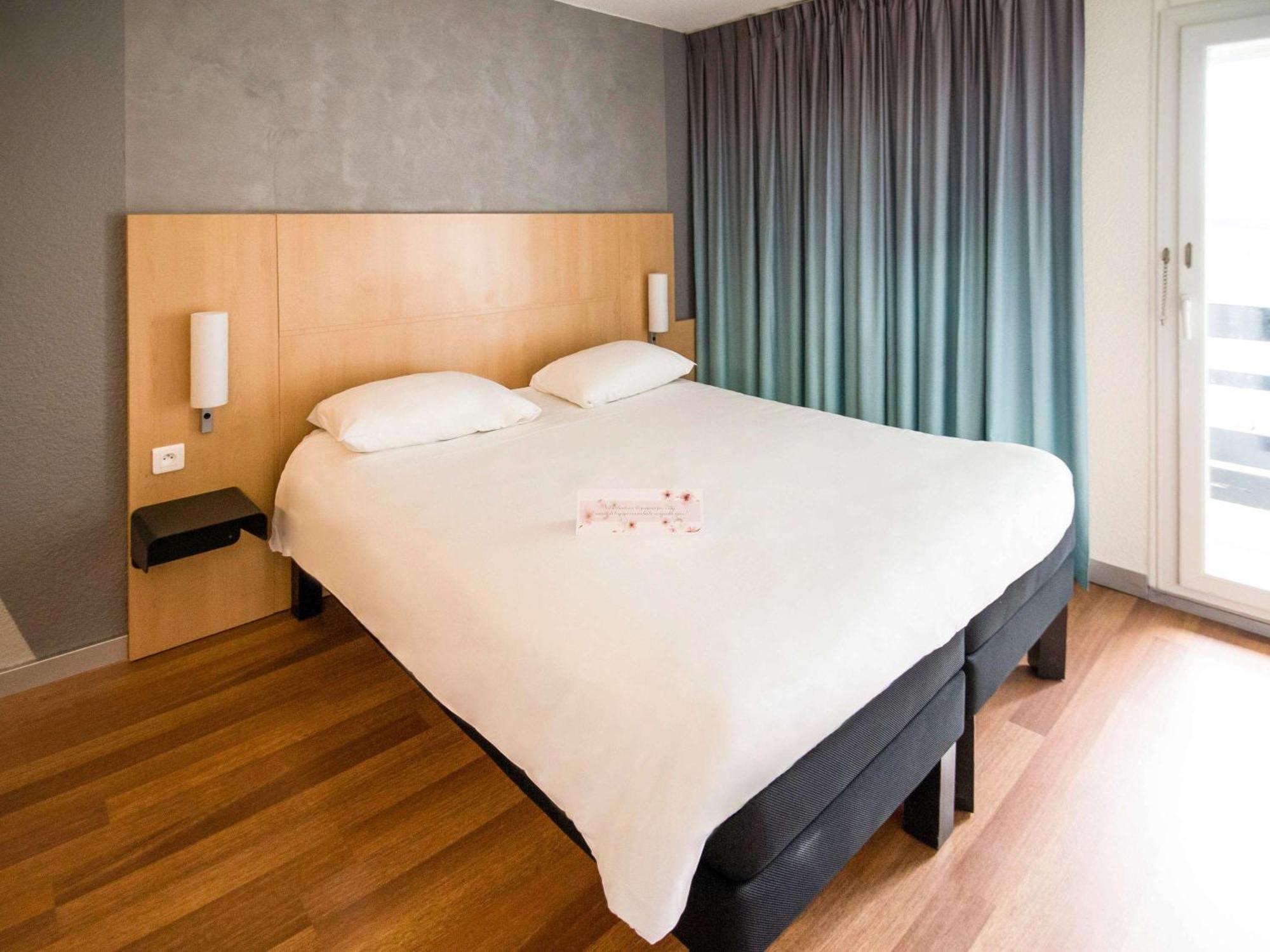 Hotel Ibis Rennes Beaulieu Cesson-Sévigné Exterior foto