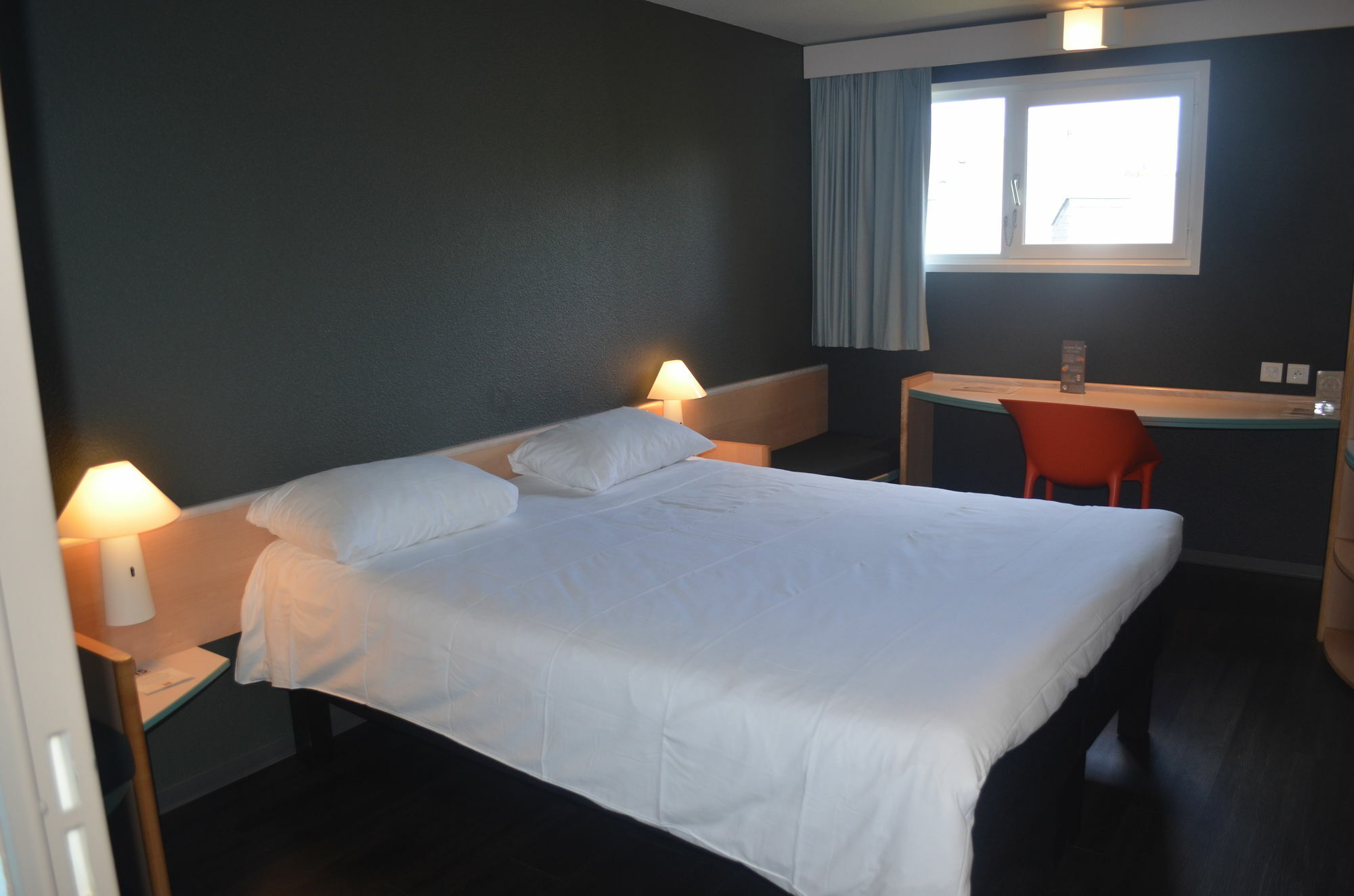 Hotel Ibis Rennes Beaulieu Cesson-Sévigné Exterior foto