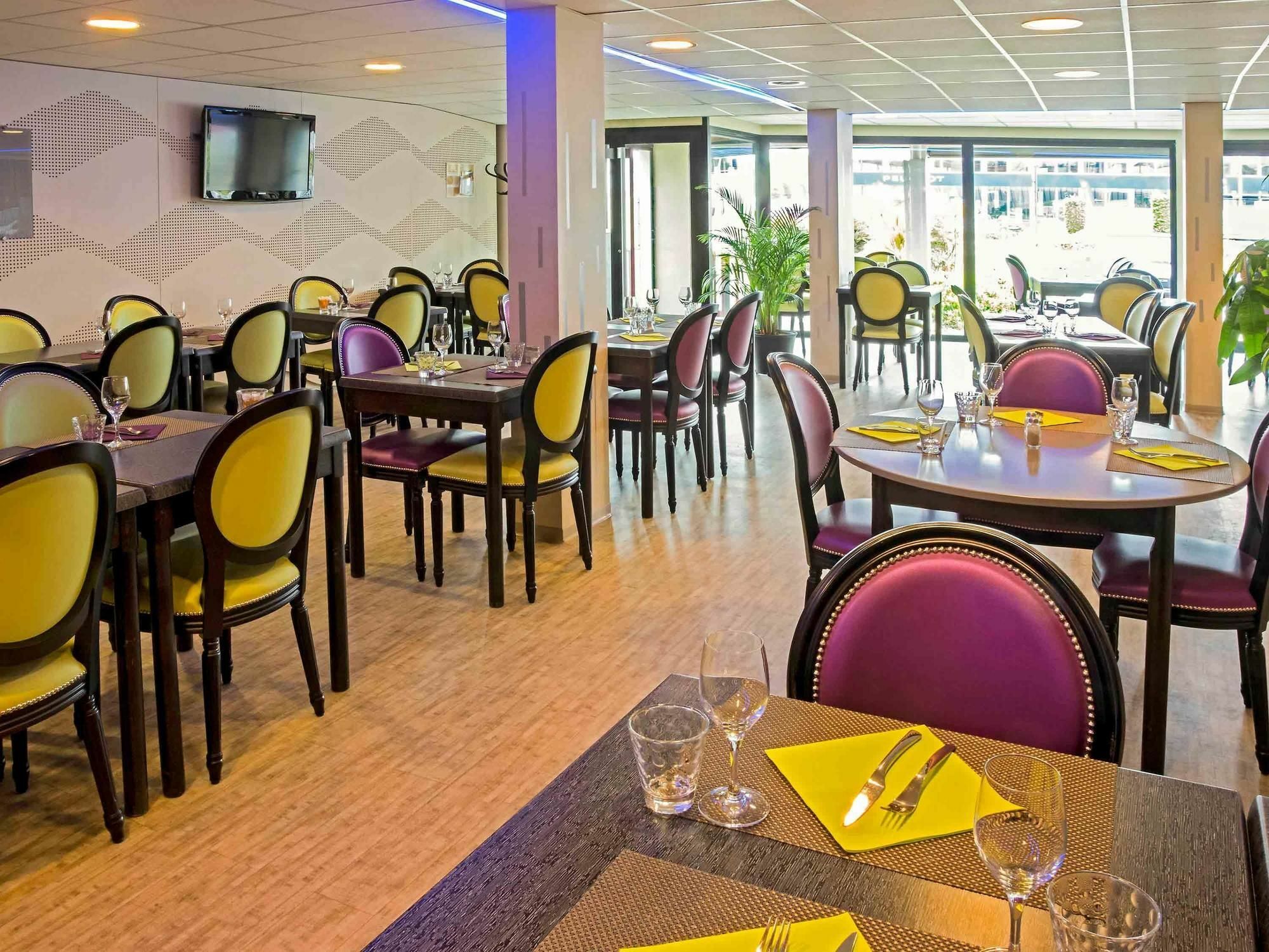 Hotel Ibis Rennes Beaulieu Cesson-Sévigné Exterior foto